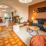 Casa Jaune Maison Spacieuse Et Calme A Vakantiehuis Montauban
